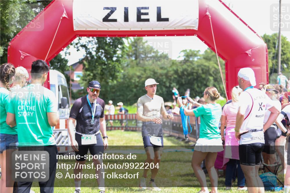 21.06.2026 - 29. Vierlanden-Triathlon Andreas Tolksdorf http://msf.ph/oto/9922204 21.06.2026 13:47:39 Ziel 669, 833, 1065 meine-sportfotos.de