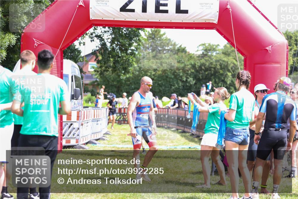 21.06.2026 - 29. Vierlanden-Triathlon Andreas Tolksdorf http://msf.ph/oto/9922285 21.06.2026 13:49:34 Ziel 100, 884 meine-sportfotos.de