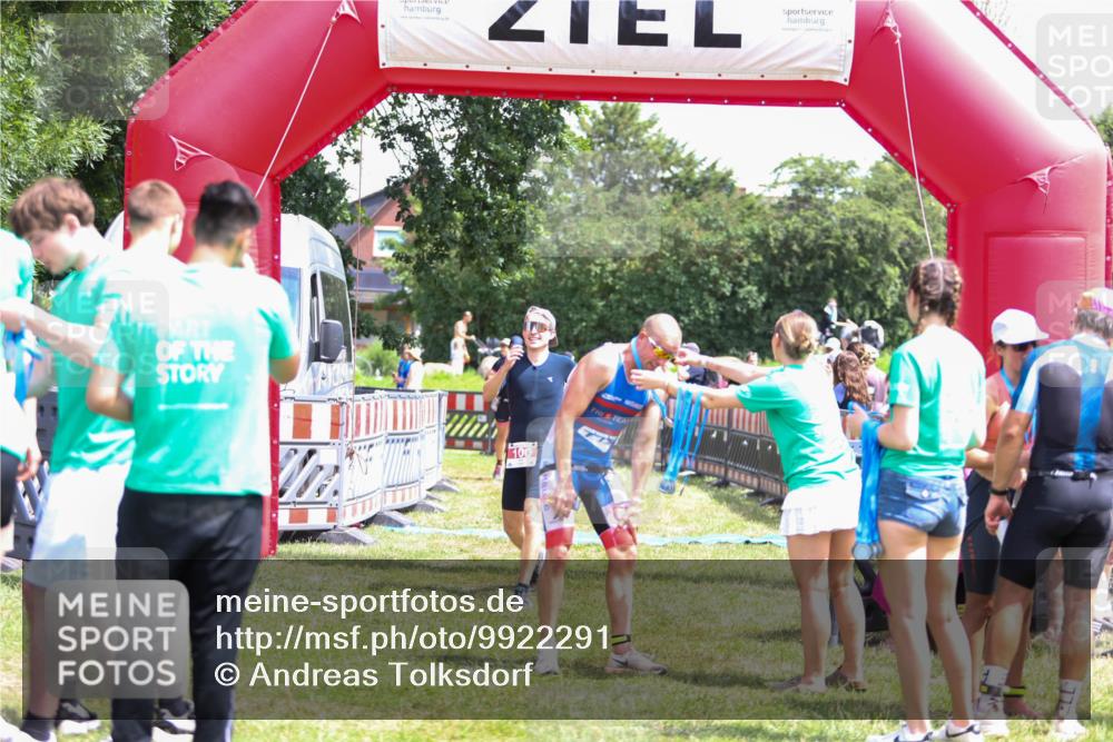 21.06.2026 - 29. Vierlanden-Triathlon Andreas Tolksdorf http://msf.ph/oto/9922291 21.06.2026 13:49:35 Ziel 100, 884 meine-sportfotos.de