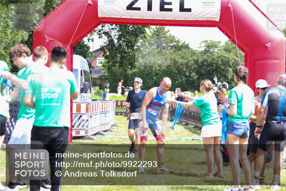 21.06.2026 - 29. Vierlanden-Triathlon Andreas Tolksdorf http://msf.ph/oto/9922293 21.06.2026 13:49:35 Ziel 100, 884 meine-sportfotos.de