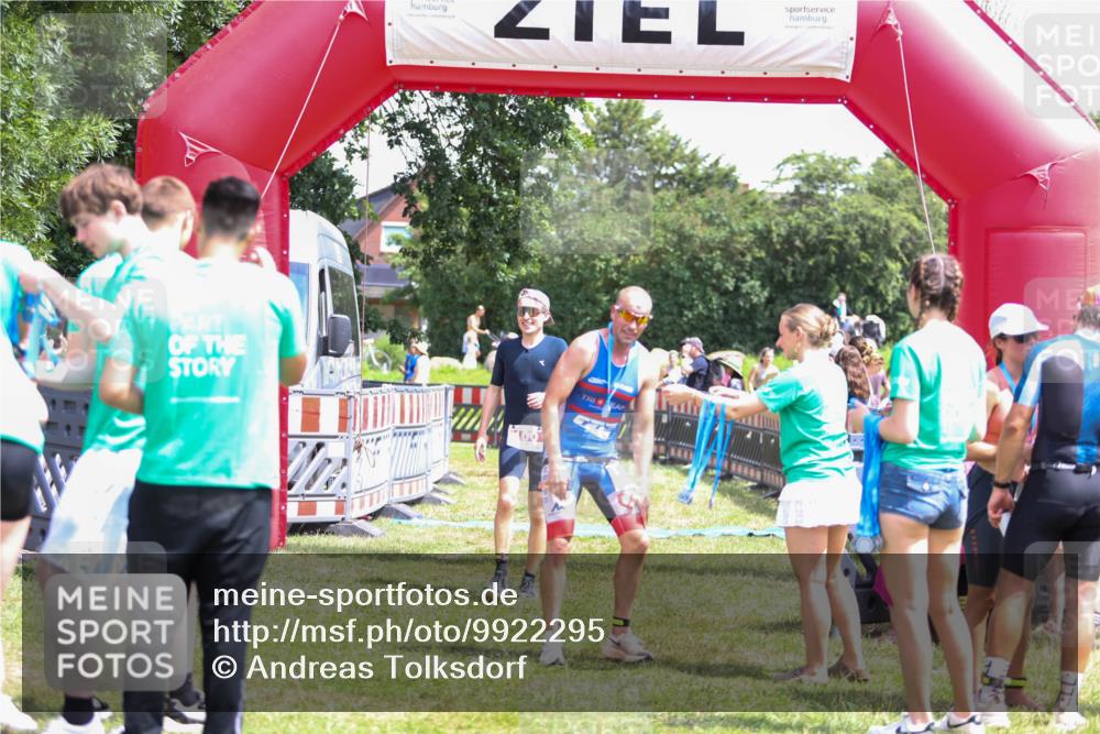 21.06.2026 - 29. Vierlanden-Triathlon Andreas Tolksdorf http://msf.ph/oto/9922295 21.06.2026 13:49:35 Ziel 100, 884 meine-sportfotos.de