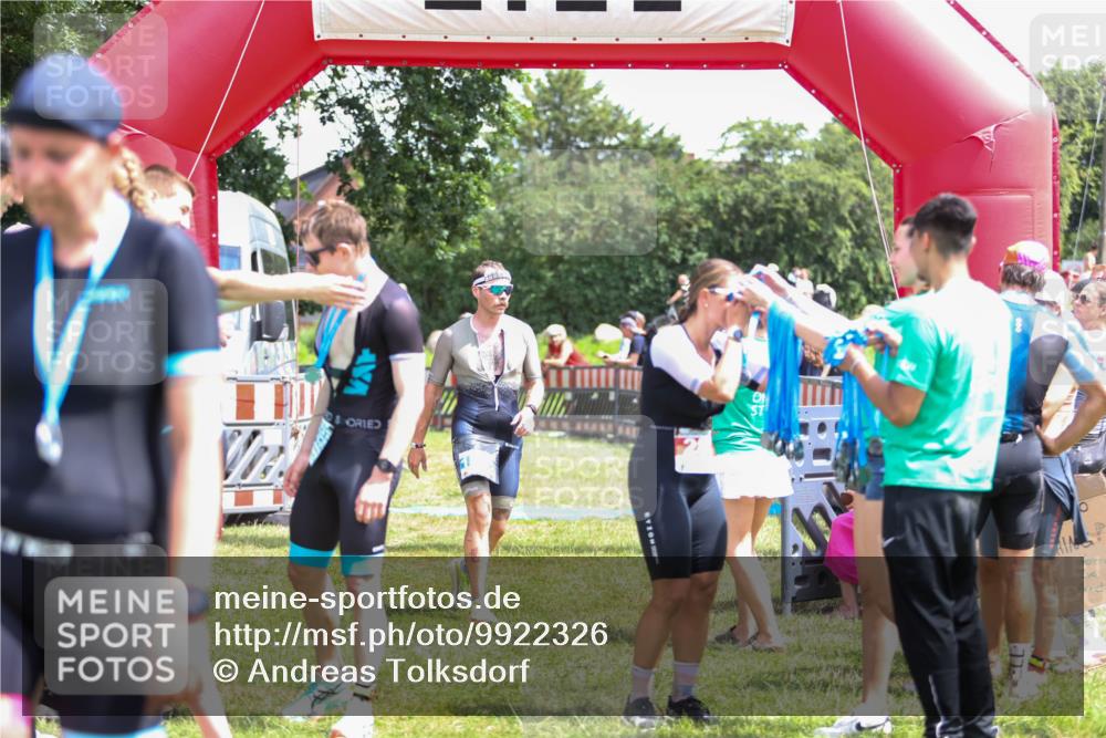 21.06.2026 - 29. Vierlanden-Triathlon Andreas Tolksdorf http://msf.ph/oto/9922326 21.06.2026 13:49:55 Ziel 280, 1063 meine-sportfotos.de