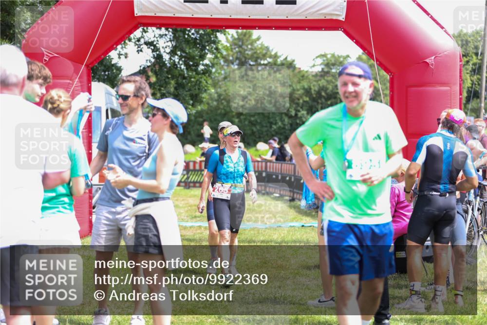 21.06.2026 - 29. Vierlanden-Triathlon Andreas Tolksdorf http://msf.ph/oto/9922369 21.06.2026 13:50:39 Ziel 221, 265, 766, 1033, 1080 meine-sportfotos.de