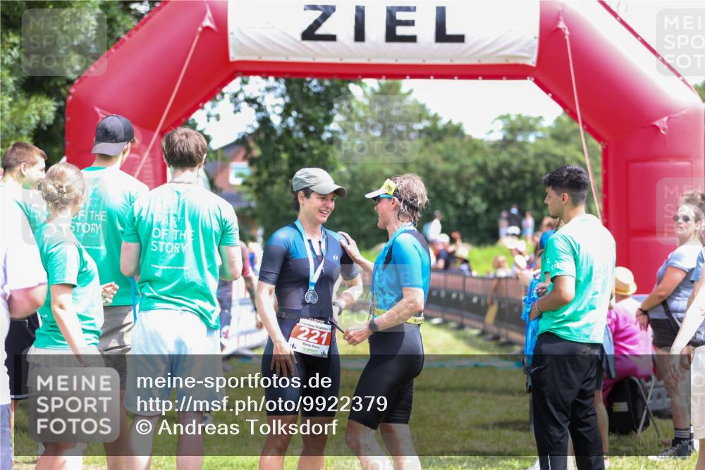 21.06.2026 - 29. Vierlanden-Triathlon Andreas Tolksdorf http://msf.ph/oto/9922379 21.06.2026 13:50:51 Ziel 766, 1080 meine-sportfotos.de