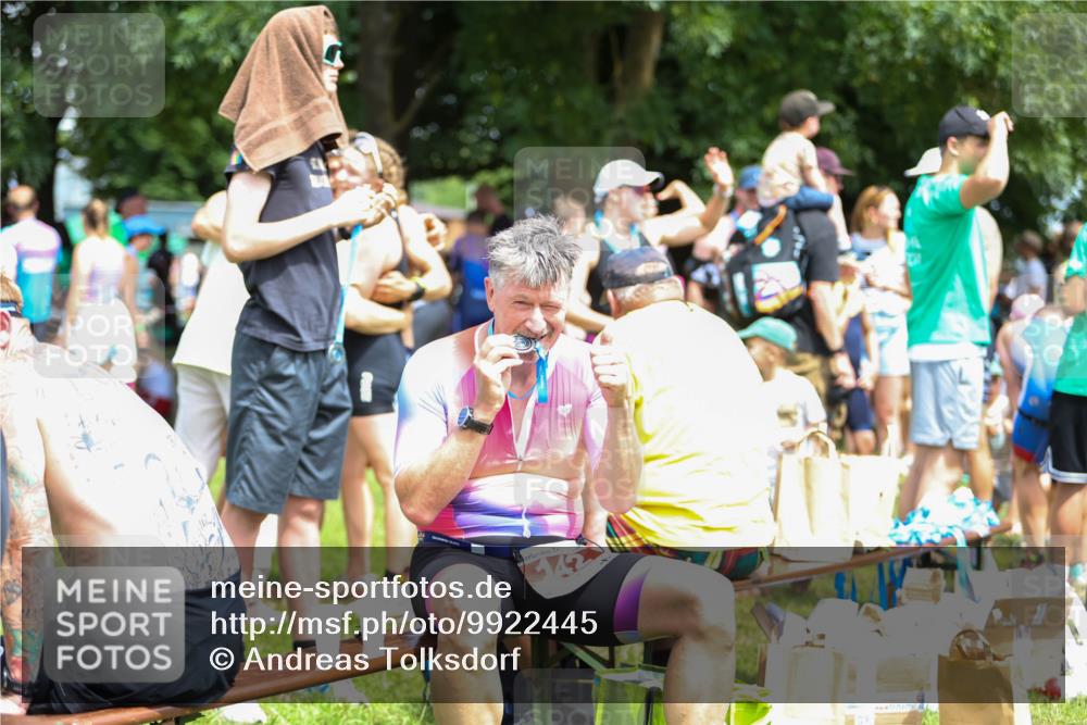 21.06.2026 - 29. Vierlanden-Triathlon Andreas Tolksdorf http://msf.ph/oto/9922445 21.06.2026 13:52:28 Ziel 1064, 1092 meine-sportfotos.de