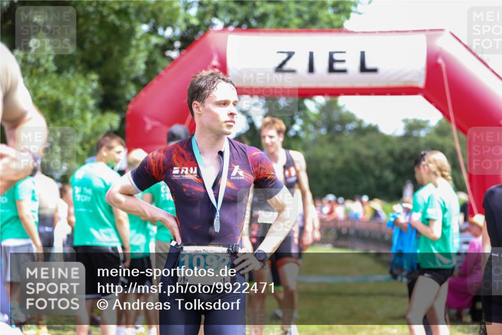 21.06.2026 - 29. Vierlanden-Triathlon Andreas Tolksdorf http://msf.ph/oto/9922471 21.06.2026 13:52:46 Ziel 20, 120, 257, 1029 meine-sportfotos.de