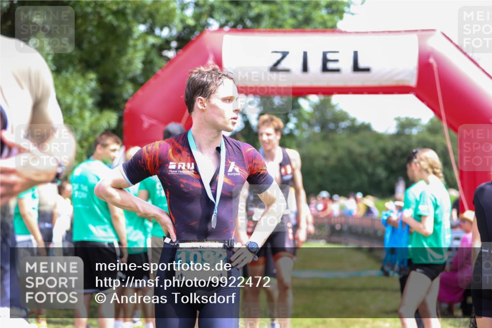 21.06.2026 - 29. Vierlanden-Triathlon Andreas Tolksdorf http://msf.ph/oto/9922472 21.06.2026 13:52:46 Ziel 20, 120, 257, 1029 meine-sportfotos.de
