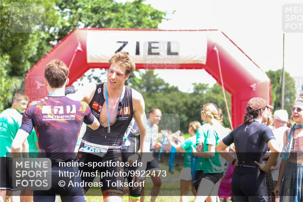 21.06.2026 - 29. Vierlanden-Triathlon Andreas Tolksdorf http://msf.ph/oto/9922473 21.06.2026 13:52:49 Ziel 20, 257 meine-sportfotos.de