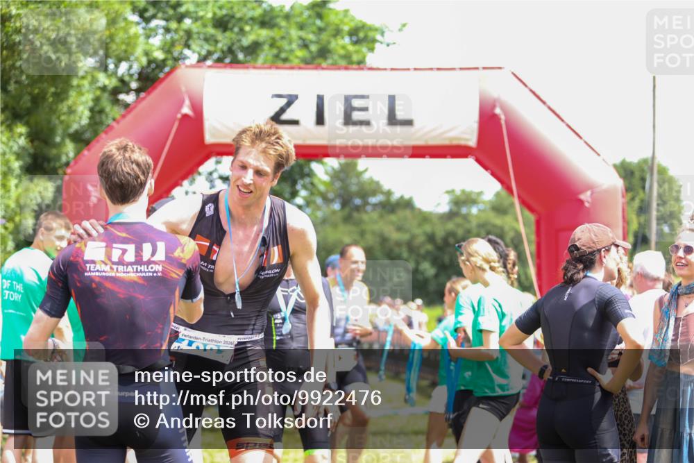 21.06.2026 - 29. Vierlanden-Triathlon Andreas Tolksdorf http://msf.ph/oto/9922476 21.06.2026 13:52:49 Ziel 20, 257 meine-sportfotos.de