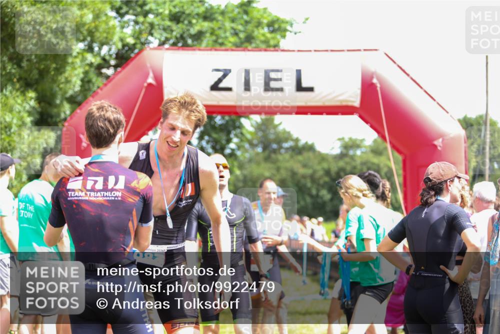 21.06.2026 - 29. Vierlanden-Triathlon Andreas Tolksdorf http://msf.ph/oto/9922479 21.06.2026 13:52:50 Ziel 20, 257 meine-sportfotos.de