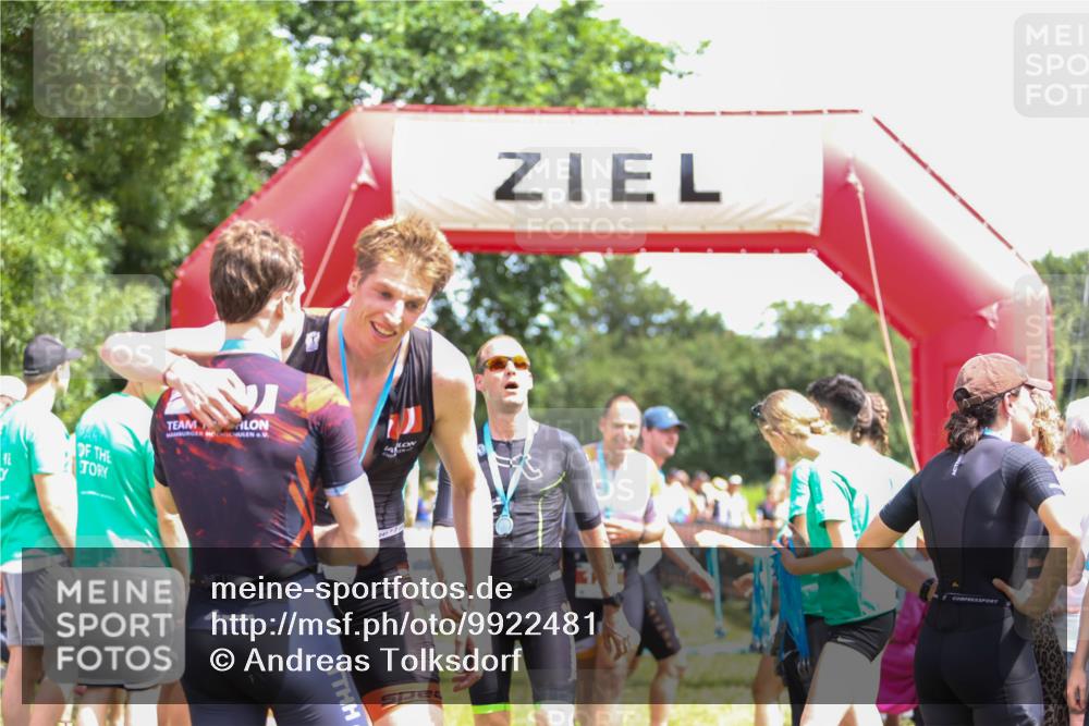 21.06.2026 - 29. Vierlanden-Triathlon Andreas Tolksdorf http://msf.ph/oto/9922481 21.06.2026 13:52:50 Ziel 20, 257 meine-sportfotos.de