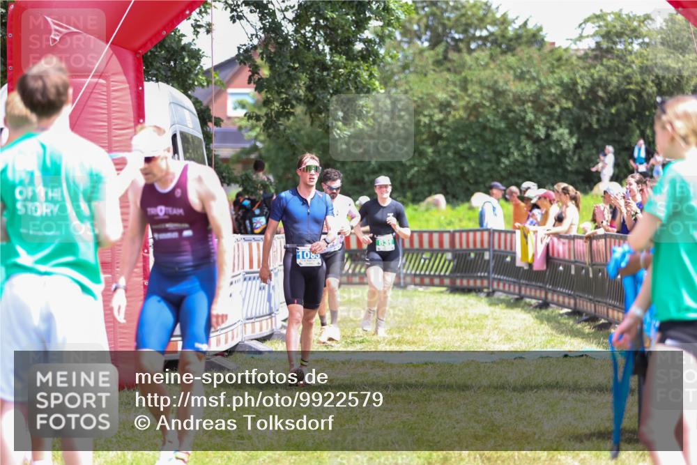 21.06.2026 - 29. Vierlanden-Triathlon Andreas Tolksdorf http://msf.ph/oto/9922579 21.06.2026 13:54:54 Ziel 18, 831, 1085 meine-sportfotos.de