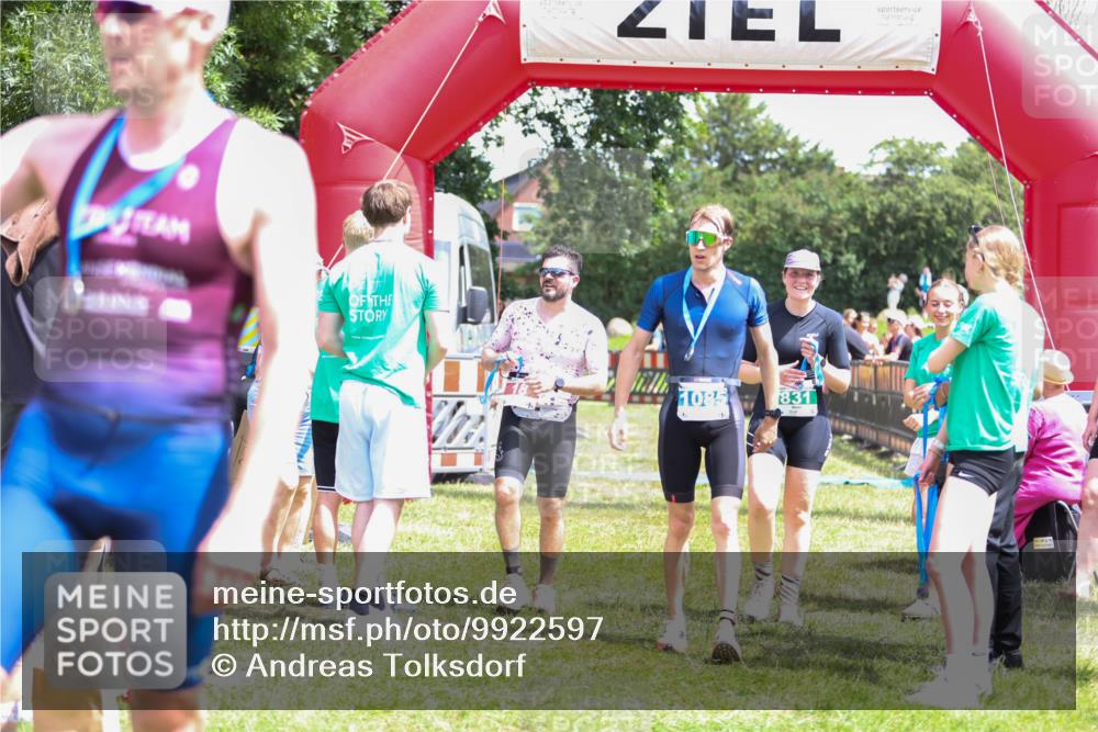21.06.2026 - 29. Vierlanden-Triathlon Andreas Tolksdorf http://msf.ph/oto/9922597 21.06.2026 13:55:03 Ziel 816, 1025 meine-sportfotos.de