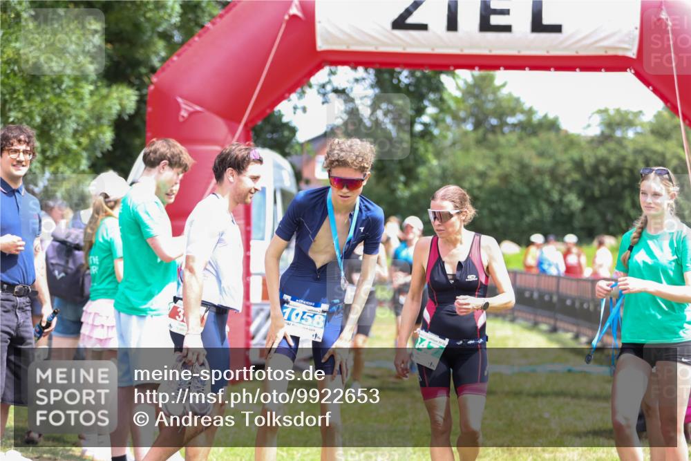 21.06.2026 - 29. Vierlanden-Triathlon Andreas Tolksdorf http://msf.ph/oto/9922653 21.06.2026 13:59:29 Ziel 260, 266, 638, 890 meine-sportfotos.de