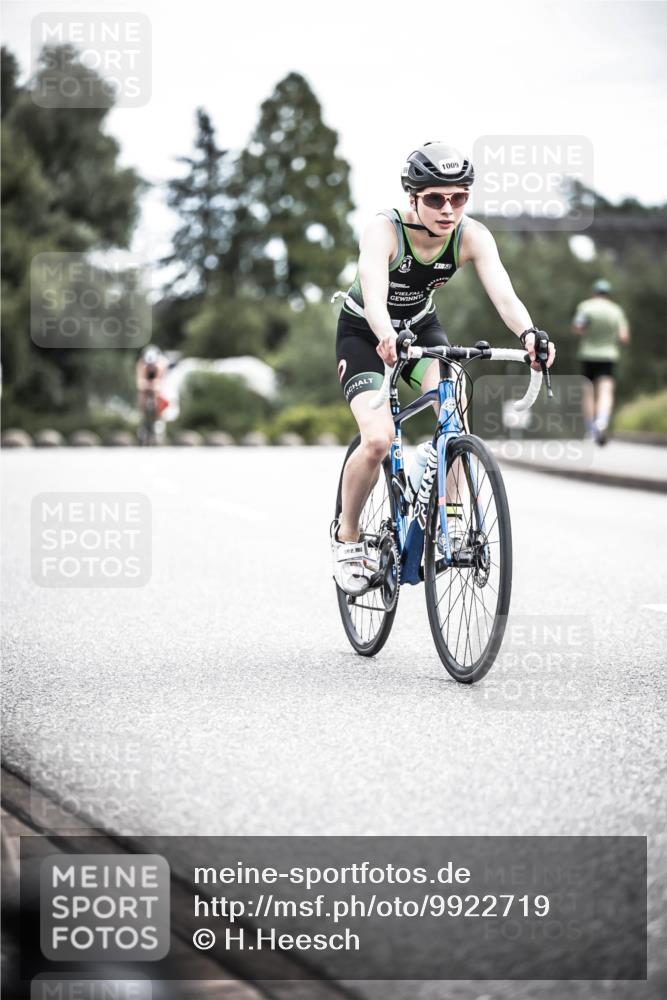 21.06.2026 - 29. Vierlanden-Triathlon H.Heesch http://msf.ph/oto/9922719 21.06.2026 12:34:29 Radfahren 1009 meine-sportfotos.de
