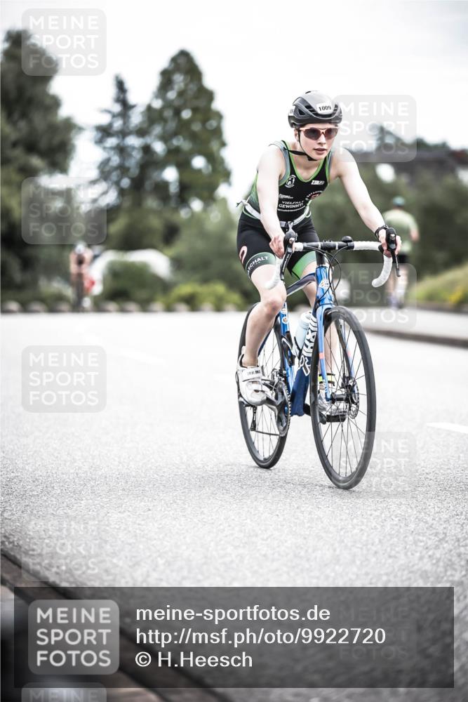 21.06.2026 - 29. Vierlanden-Triathlon H.Heesch http://msf.ph/oto/9922720 21.06.2026 12:34:29 Radfahren 1009 meine-sportfotos.de