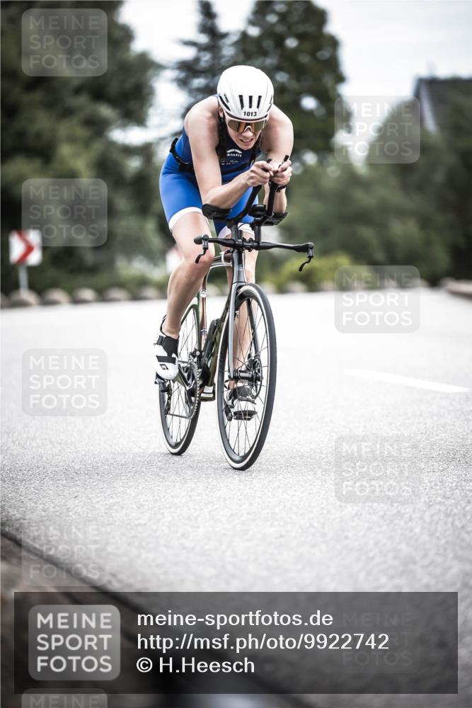 21.06.2026 - 29. Vierlanden-Triathlon H.Heesch http://msf.ph/oto/9922742 21.06.2026 12:34:40 Radfahren 1013 meine-sportfotos.de