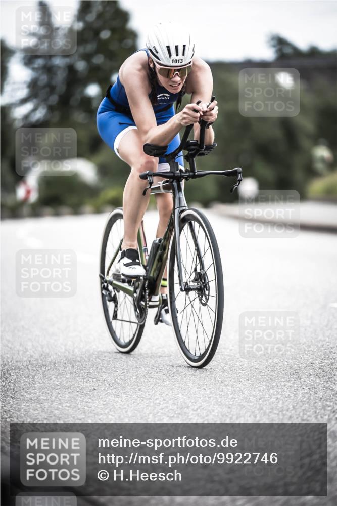 21.06.2026 - 29. Vierlanden-Triathlon H.Heesch http://msf.ph/oto/9922746 21.06.2026 12:34:40 Radfahren 1013 meine-sportfotos.de