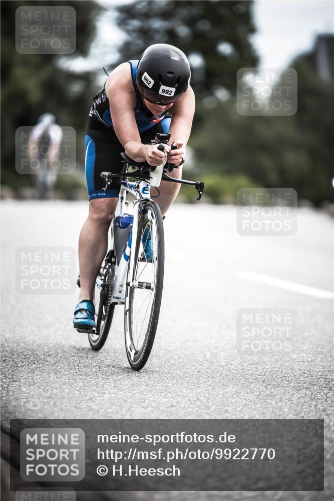 21.06.2026 - 29. Vierlanden-Triathlon H.Heesch http://msf.ph/oto/9922770 21.06.2026 12:35:11 Radfahren 992, 992 meine-sportfotos.de