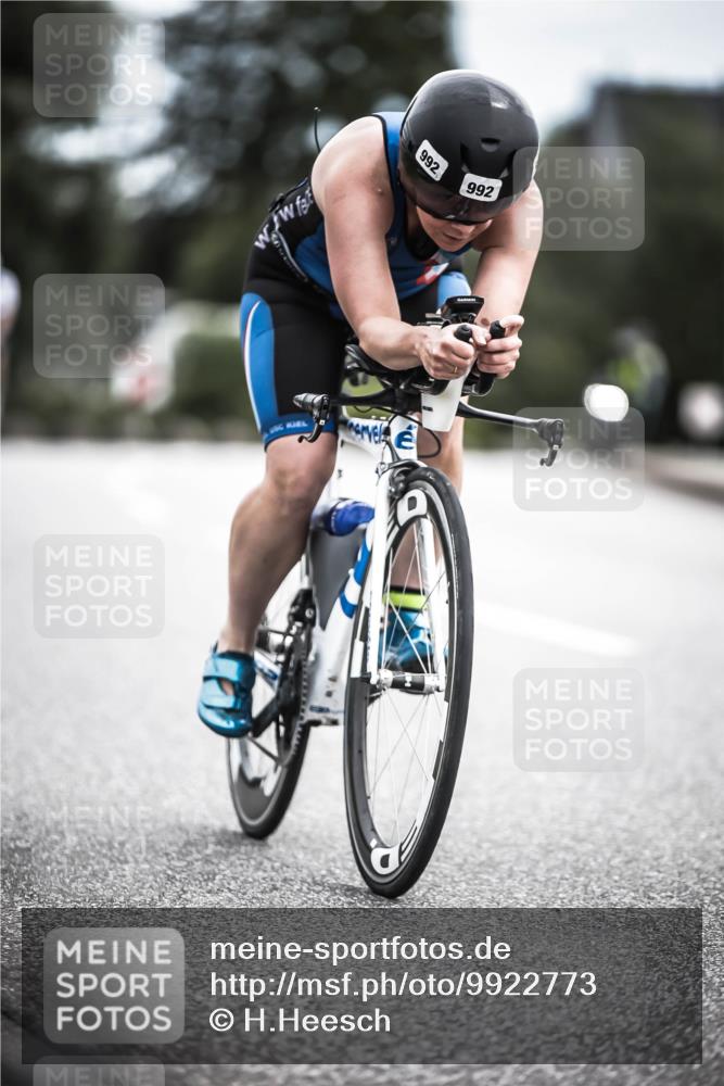 21.06.2026 - 29. Vierlanden-Triathlon H.Heesch http://msf.ph/oto/9922773 21.06.2026 12:35:11 Radfahren 992, 992 meine-sportfotos.de