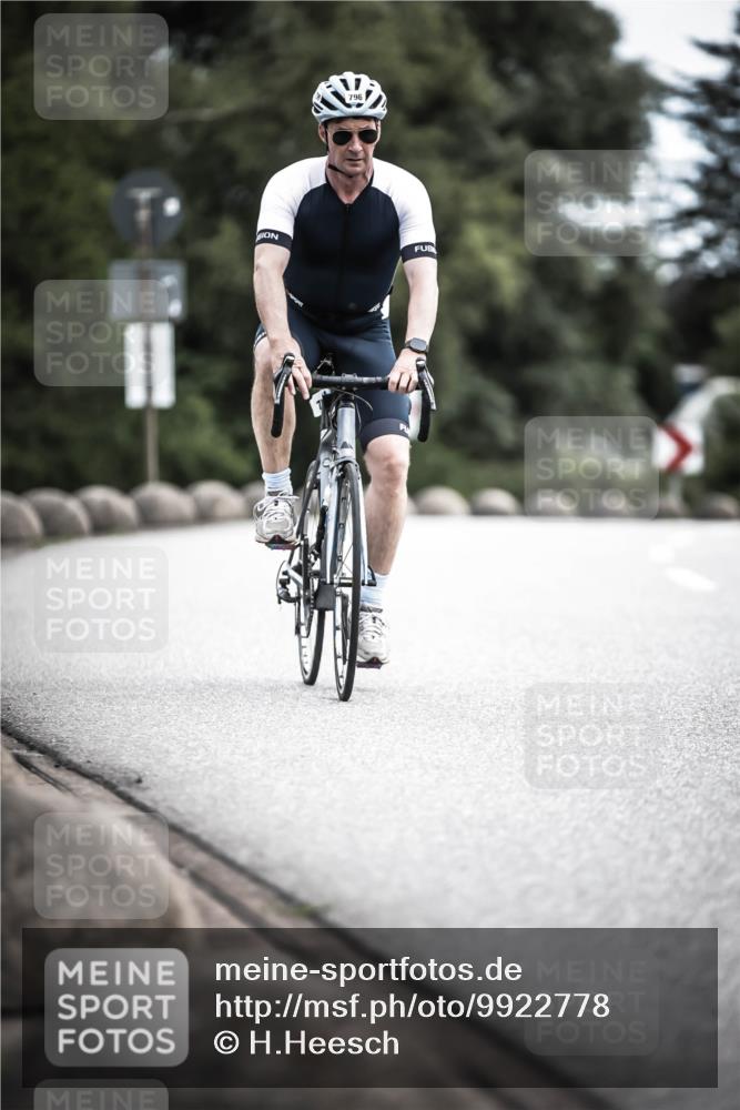21.06.2026 - 29. Vierlanden-Triathlon H.Heesch http://msf.ph/oto/9922778 21.06.2026 12:35:16 Radfahren 796 meine-sportfotos.de
