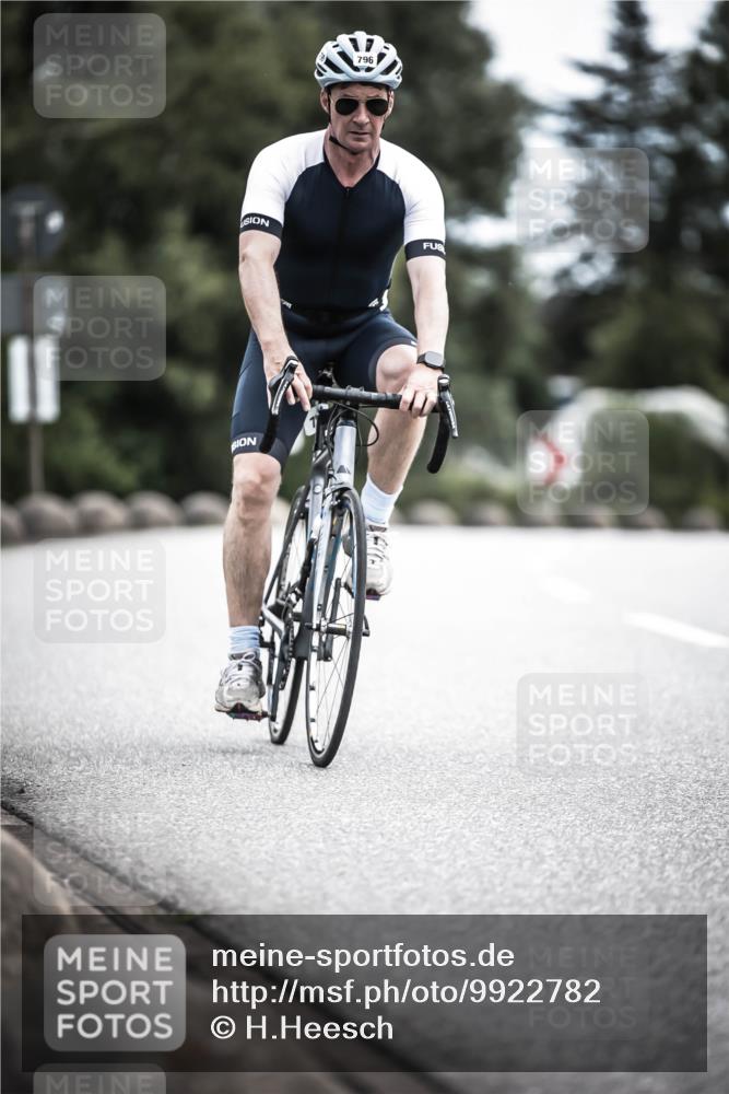 21.06.2026 - 29. Vierlanden-Triathlon H.Heesch http://msf.ph/oto/9922782 21.06.2026 12:35:17 Radfahren 11, 796 meine-sportfotos.de