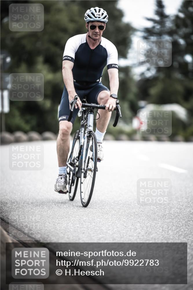 21.06.2026 - 29. Vierlanden-Triathlon H.Heesch http://msf.ph/oto/9922783 21.06.2026 12:35:17 Radfahren 796 meine-sportfotos.de