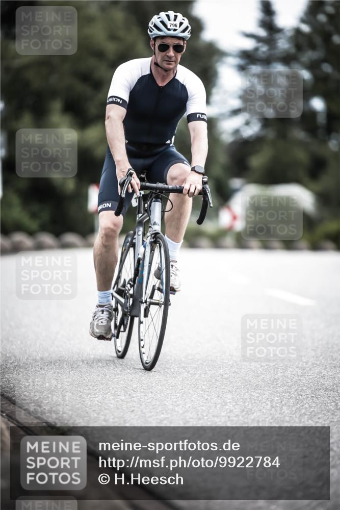 21.06.2026 - 29. Vierlanden-Triathlon H.Heesch http://msf.ph/oto/9922784 21.06.2026 12:35:17 Radfahren 796 meine-sportfotos.de