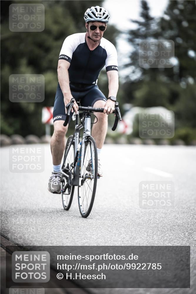 21.06.2026 - 29. Vierlanden-Triathlon H.Heesch http://msf.ph/oto/9922785 21.06.2026 12:35:17 Radfahren 796 meine-sportfotos.de