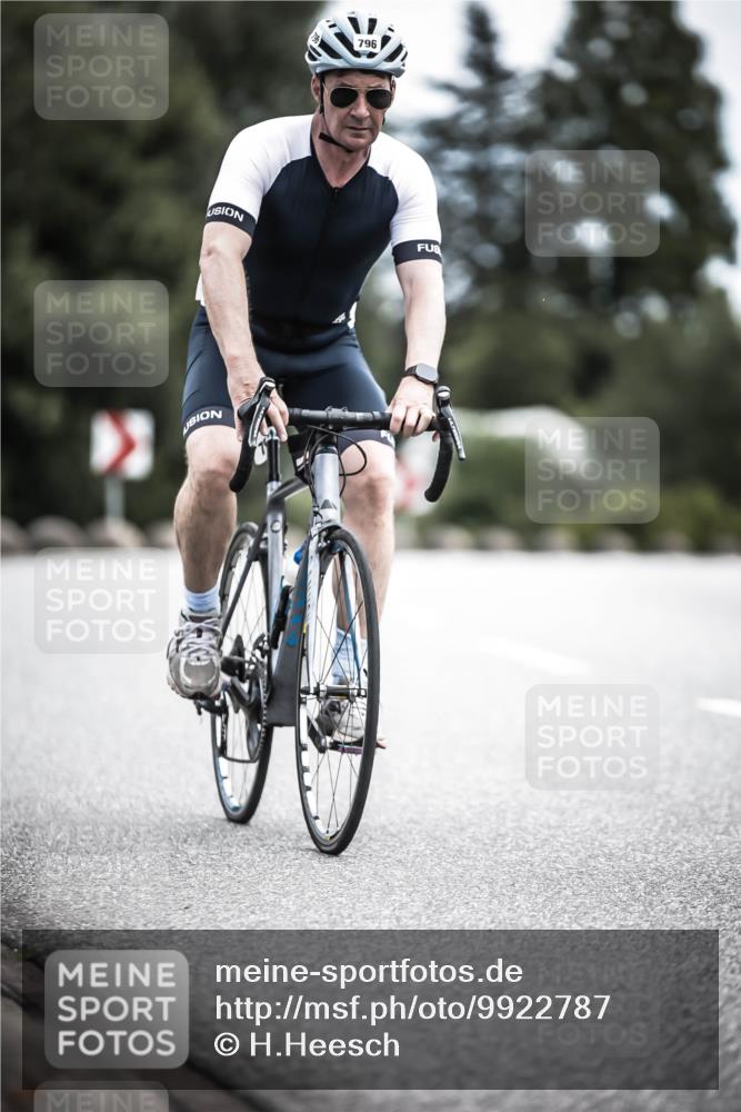 21.06.2026 - 29. Vierlanden-Triathlon H.Heesch http://msf.ph/oto/9922787 21.06.2026 12:35:17 Radfahren 796 meine-sportfotos.de