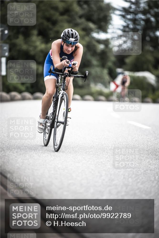 21.06.2026 - 29. Vierlanden-Triathlon H.Heesch http://msf.ph/oto/9922789 21.06.2026 12:35:40 Radfahren 1012 meine-sportfotos.de