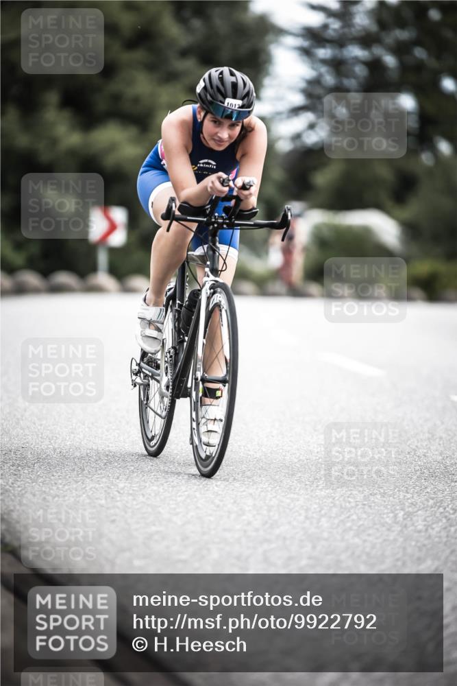 21.06.2026 - 29. Vierlanden-Triathlon H.Heesch http://msf.ph/oto/9922792 21.06.2026 12:35:40 Radfahren 1012 meine-sportfotos.de