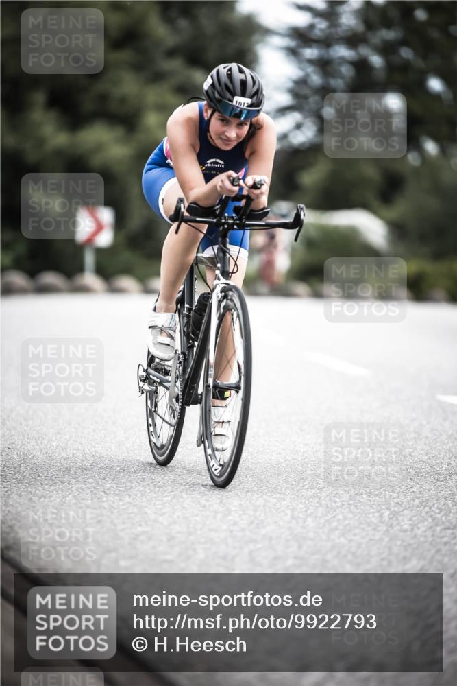 21.06.2026 - 29. Vierlanden-Triathlon H.Heesch http://msf.ph/oto/9922793 21.06.2026 12:35:40 Radfahren 1012 meine-sportfotos.de
