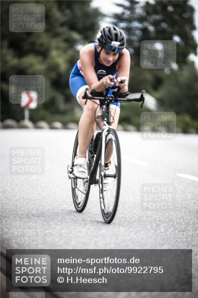 21.06.2026 - 29. Vierlanden-Triathlon H.Heesch http://msf.ph/oto/9922795 21.06.2026 12:35:40 Radfahren 1972 meine-sportfotos.de