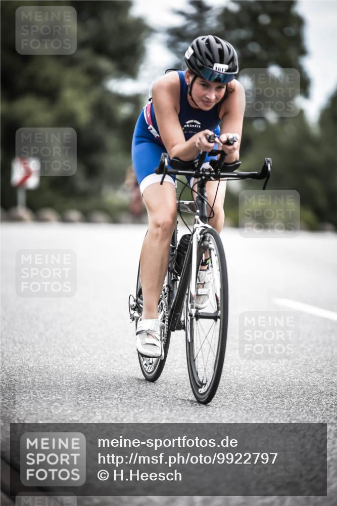 21.06.2026 - 29. Vierlanden-Triathlon H.Heesch http://msf.ph/oto/9922797 21.06.2026 12:35:40 Radfahren 1012 meine-sportfotos.de