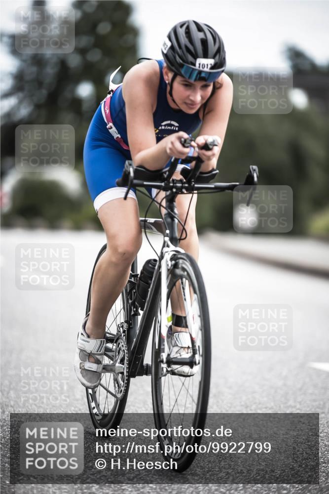 21.06.2026 - 29. Vierlanden-Triathlon H.Heesch http://msf.ph/oto/9922799 21.06.2026 12:35:41 Radfahren 1012 meine-sportfotos.de