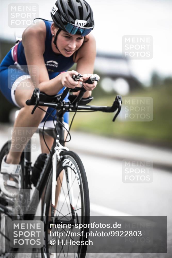 21.06.2026 - 29. Vierlanden-Triathlon H.Heesch http://msf.ph/oto/9922803 21.06.2026 12:35:41 Radfahren 12, 1012 meine-sportfotos.de