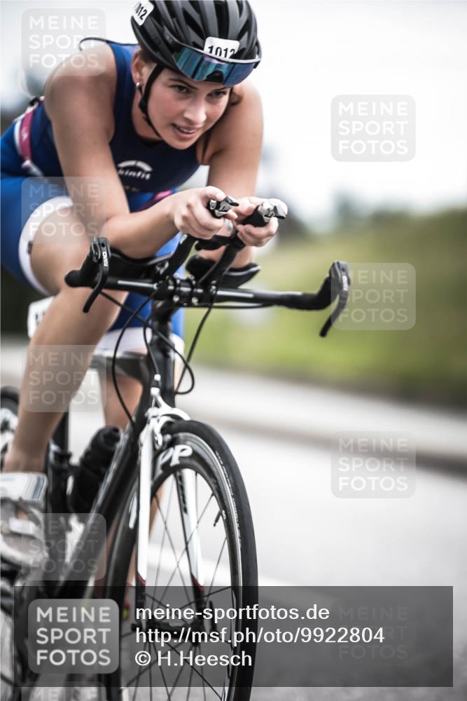 21.06.2026 - 29. Vierlanden-Triathlon H.Heesch http://msf.ph/oto/9922804 21.06.2026 12:35:41 Radfahren 12, 1012 meine-sportfotos.de
