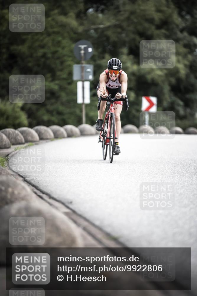 21.06.2026 - 29. Vierlanden-Triathlon H.Heesch http://msf.ph/oto/9922806 21.06.2026 12:35:44 Radfahren 11, 1004 meine-sportfotos.de