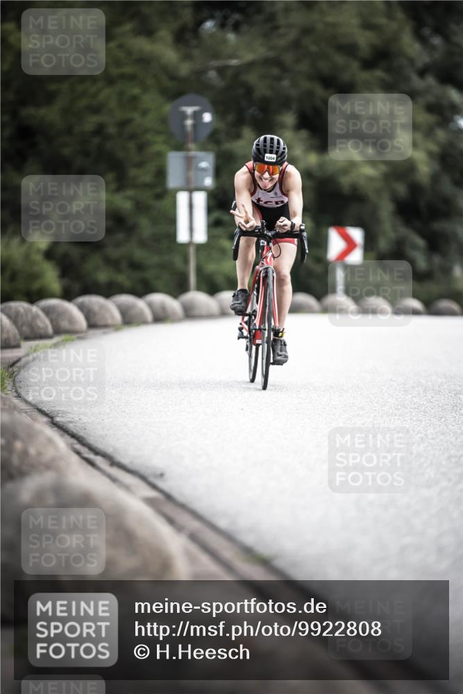 21.06.2026 - 29. Vierlanden-Triathlon H.Heesch http://msf.ph/oto/9922808 21.06.2026 12:35:45 Radfahren 11, 1004 meine-sportfotos.de