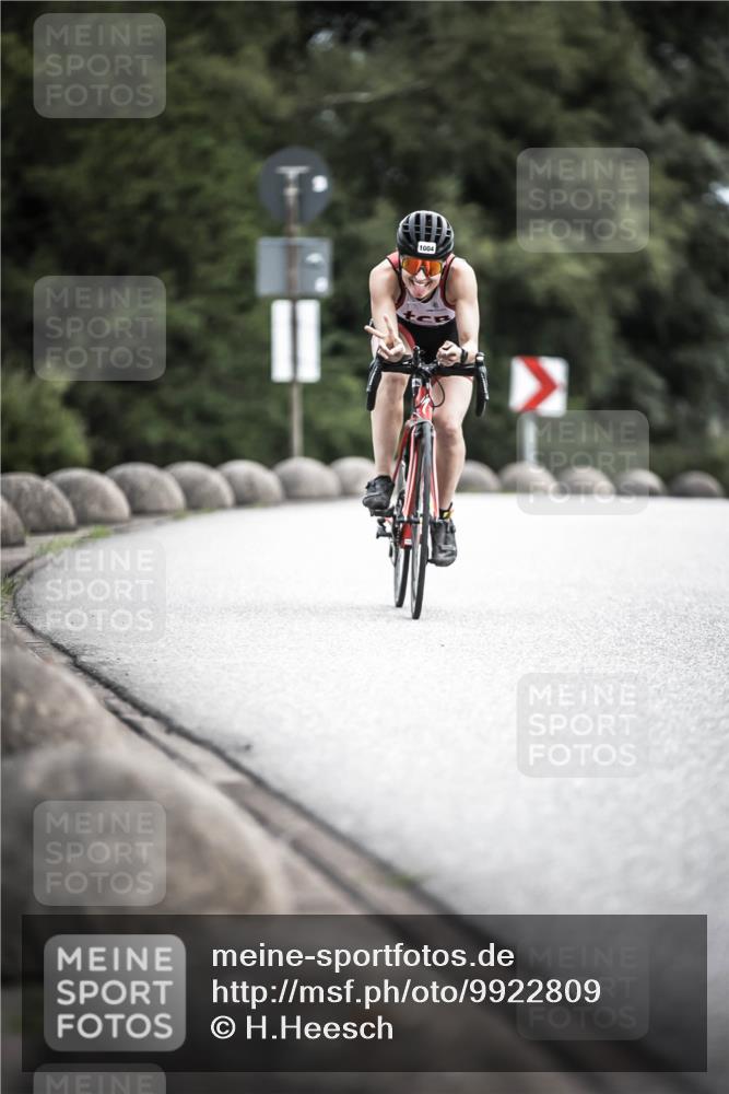 21.06.2026 - 29. Vierlanden-Triathlon H.Heesch http://msf.ph/oto/9922809 21.06.2026 12:35:45 Radfahren 11, 1004 meine-sportfotos.de
