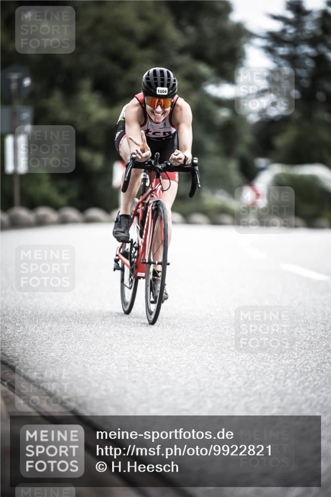 21.06.2026 - 29. Vierlanden-Triathlon H.Heesch http://msf.ph/oto/9922821 21.06.2026 12:35:45 Radfahren 11, 1004 meine-sportfotos.de