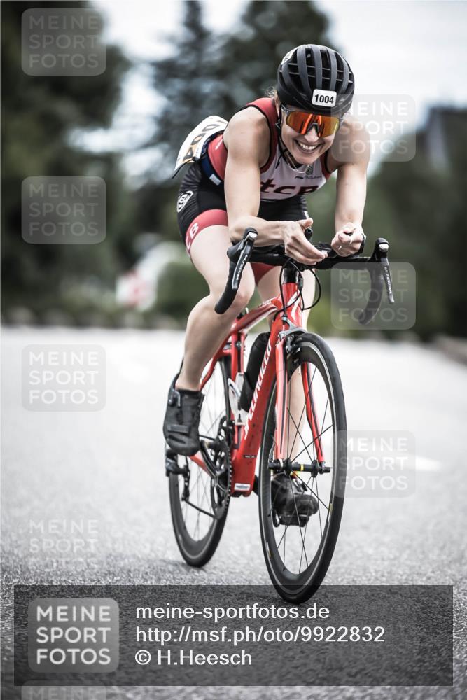 21.06.2026 - 29. Vierlanden-Triathlon H.Heesch http://msf.ph/oto/9922832 21.06.2026 12:35:46 Radfahren 1004 meine-sportfotos.de