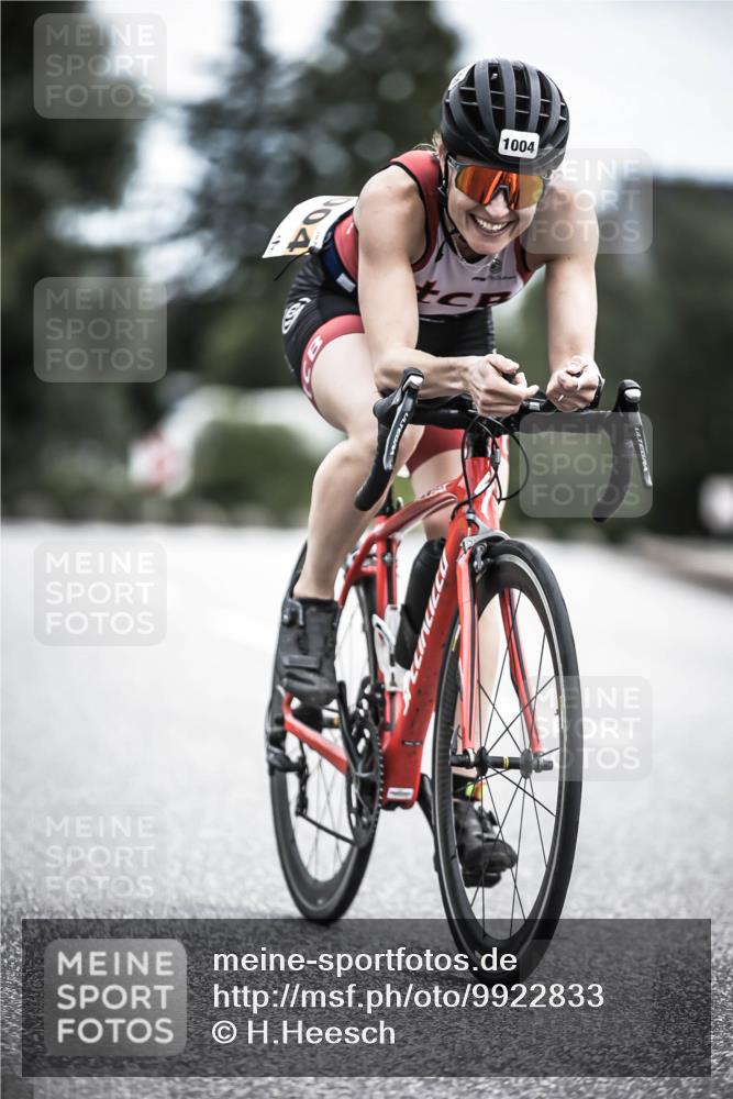 21.06.2026 - 29. Vierlanden-Triathlon H.Heesch http://msf.ph/oto/9922833 21.06.2026 12:35:46 Radfahren 1004 meine-sportfotos.de