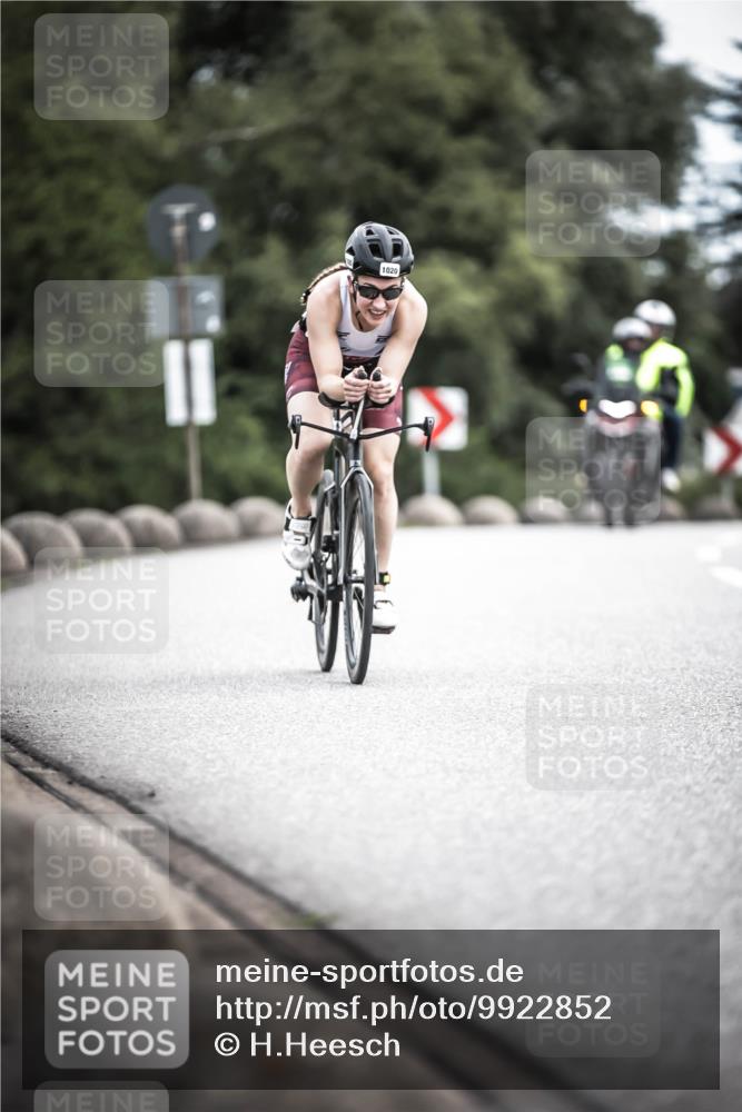 21.06.2026 - 29. Vierlanden-Triathlon H.Heesch http://msf.ph/oto/9922852 21.06.2026 12:36:14 Radfahren 11, 1020 meine-sportfotos.de