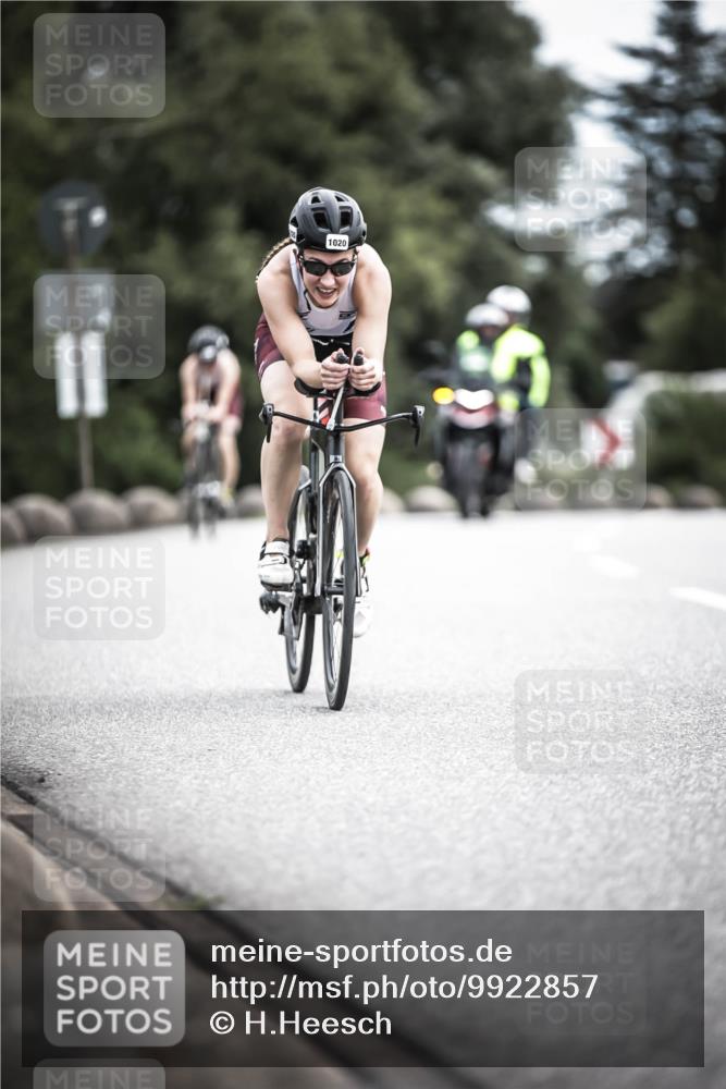 21.06.2026 - 29. Vierlanden-Triathlon H.Heesch http://msf.ph/oto/9922857 21.06.2026 12:36:15 Radfahren 1020 meine-sportfotos.de