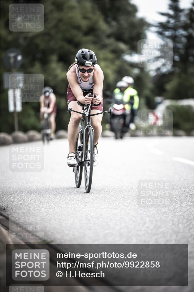 21.06.2026 - 29. Vierlanden-Triathlon H.Heesch http://msf.ph/oto/9922858 21.06.2026 12:36:15 Radfahren 11, 1020 meine-sportfotos.de