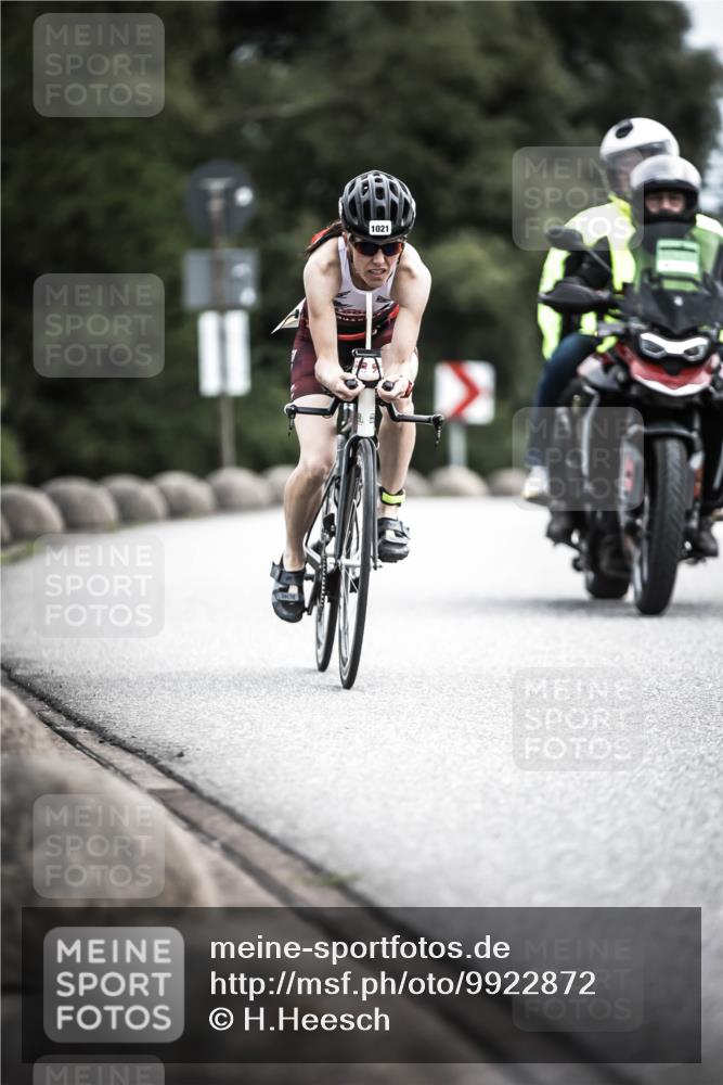 21.06.2026 - 29. Vierlanden-Triathlon H.Heesch http://msf.ph/oto/9922872 21.06.2026 12:36:17 Radfahren 1021 meine-sportfotos.de