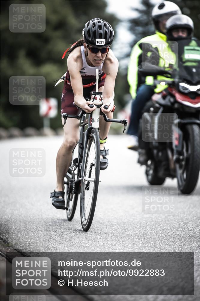 21.06.2026 - 29. Vierlanden-Triathlon H.Heesch http://msf.ph/oto/9922883 21.06.2026 12:36:18 Radfahren 1021 meine-sportfotos.de
