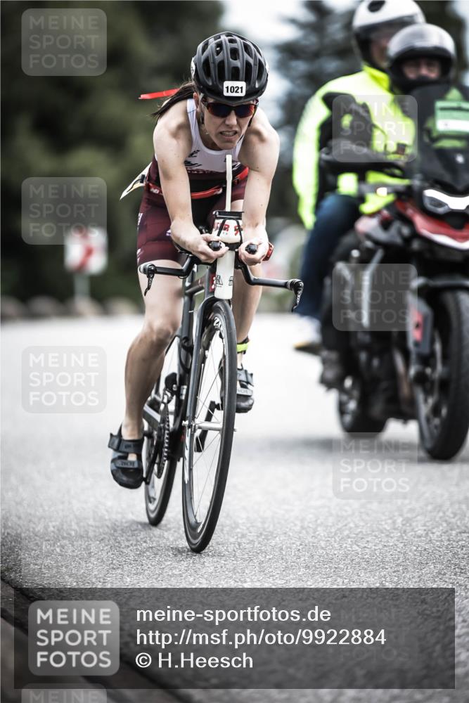 21.06.2026 - 29. Vierlanden-Triathlon H.Heesch http://msf.ph/oto/9922884 21.06.2026 12:36:18 Radfahren 1021 meine-sportfotos.de